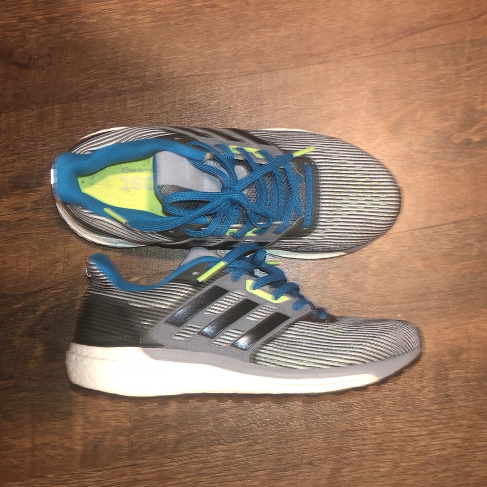 Adidas Supernova size 7 women